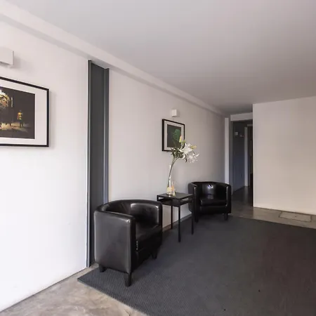 New!central W/ Sunny Terrace - 9 Min Walk Trindade Apartment