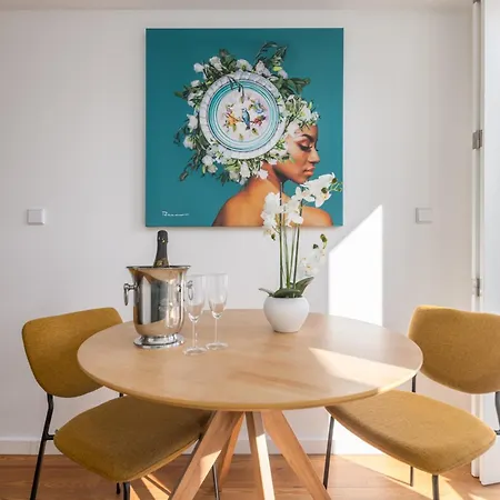 New!central W/ Sunny Terrace - 9 Min Walk Trindade * Porto