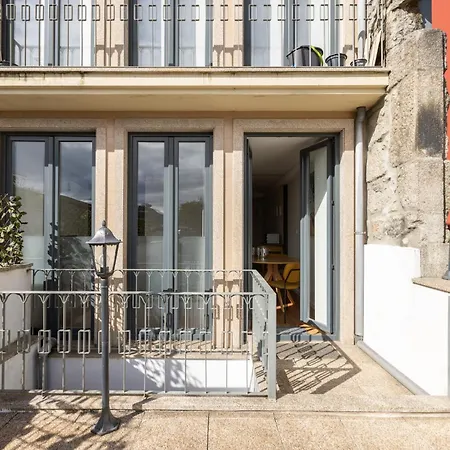 New!central W/ Sunny Terrace - 9 Min Walk Trindade Apartment Porto