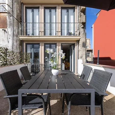 New!central W/ Sunny Terrace - 9 Min Walk Trindade * Porto