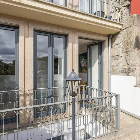 New!central W/ Sunny Terrace - 9 Min Walk Trindade Apartment Porto